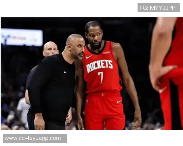 杜兰特谈赛后趣事与乌度卡的深厚友谊引发关注